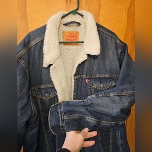 Men Levi sherpa lined denim coat